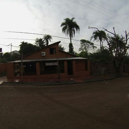 Iguazu Rey Hostel Пуерто-Іґуасу Екстер'єр фото