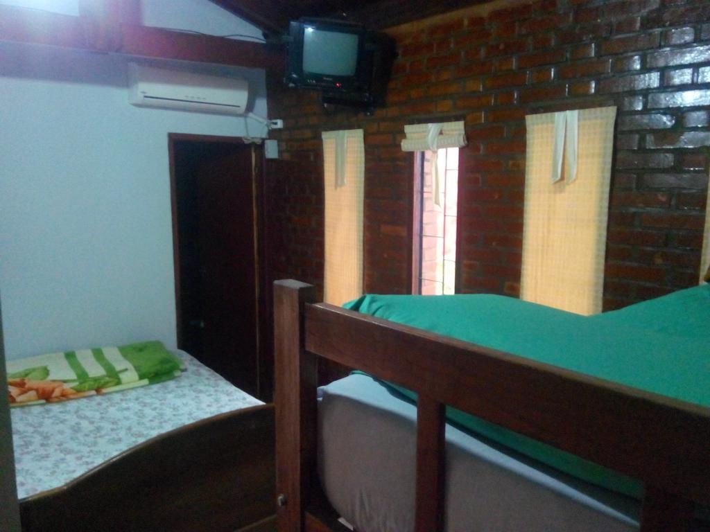 Iguazu Rey Hostel Пуерто-Іґуасу Екстер'єр фото