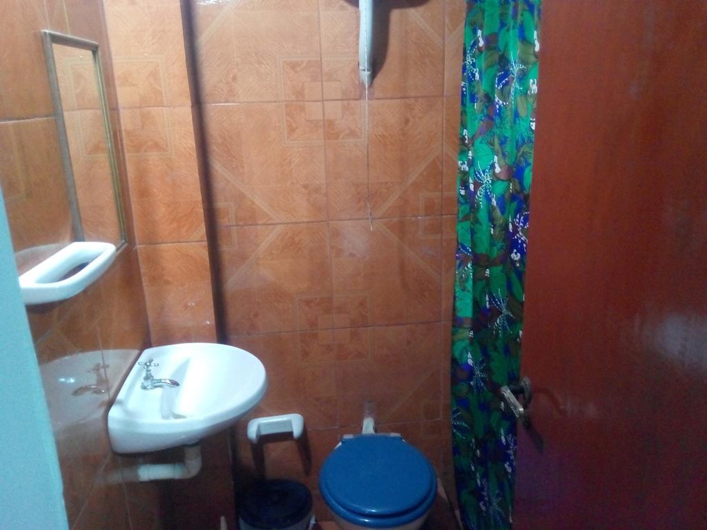 Iguazu Rey Hostel Пуерто-Іґуасу Екстер'єр фото