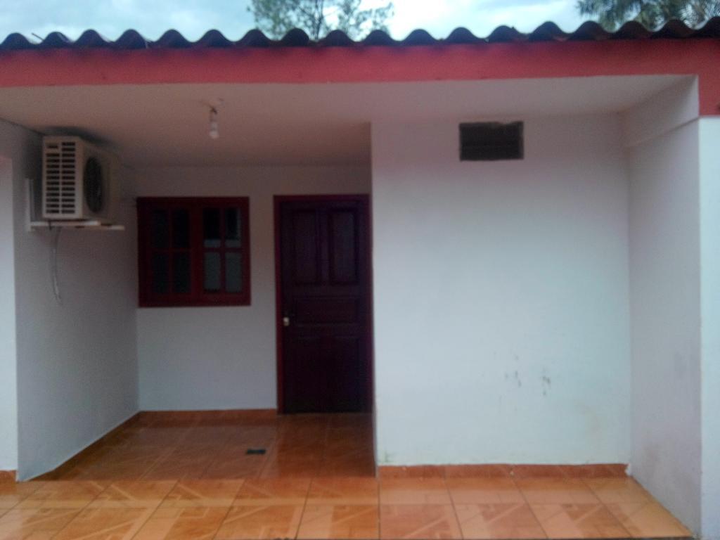 Iguazu Rey Hostel Пуерто-Іґуасу Екстер'єр фото