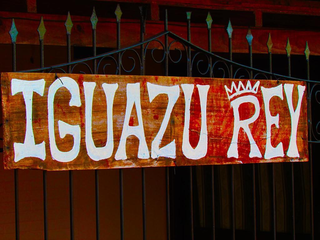 Iguazu Rey Hostel Пуерто-Іґуасу Екстер'єр фото