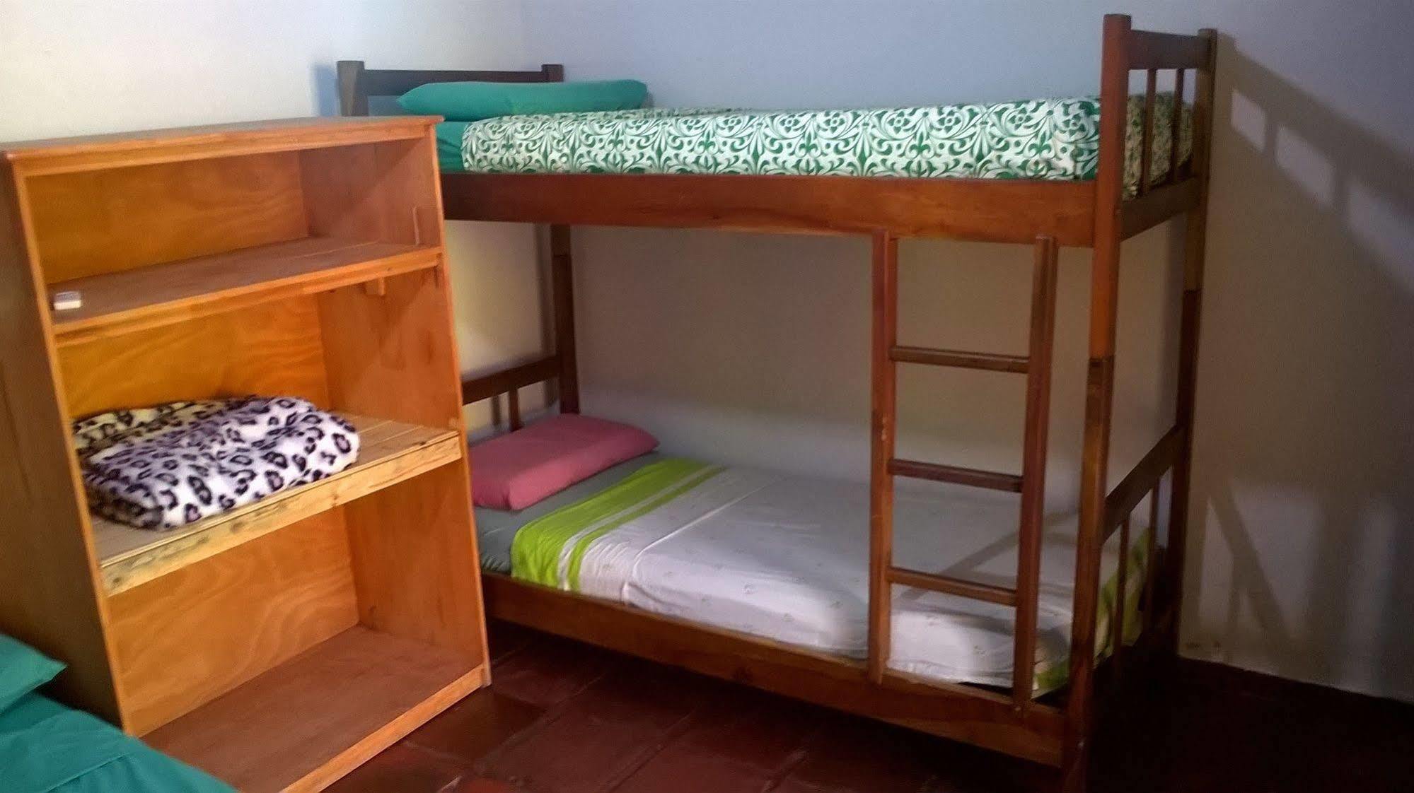 Iguazu Rey Hostel Пуерто-Іґуасу Екстер'єр фото
